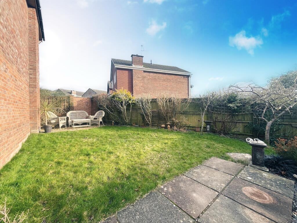 3 bedroom detached house for sale in Gareth Close, Thornhill, Cardiff, CF14