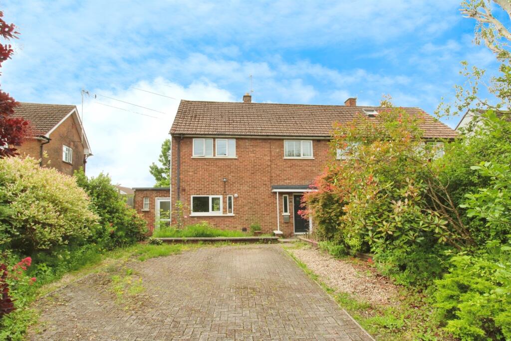 Main image of property: Bardsey Crescent, Llanishen, Cardiff