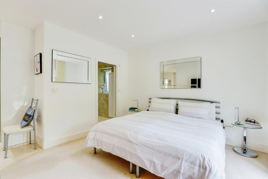 Additional property image - Chartwell Drive, Lisvane, Cardiff