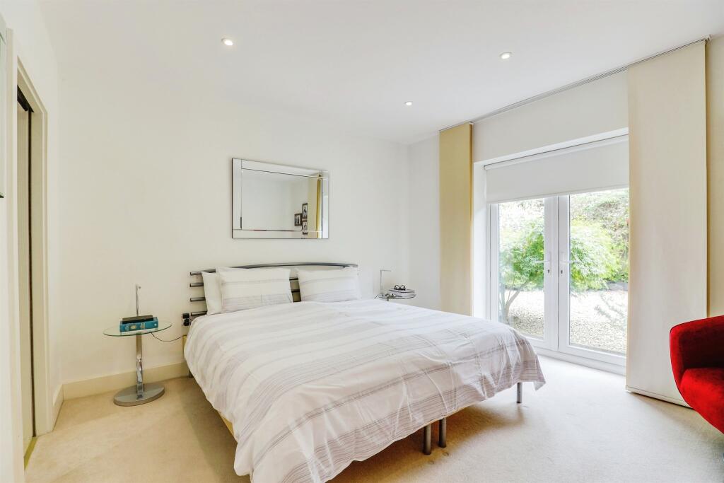 Additional property image - Chartwell Drive, Lisvane, Cardiff