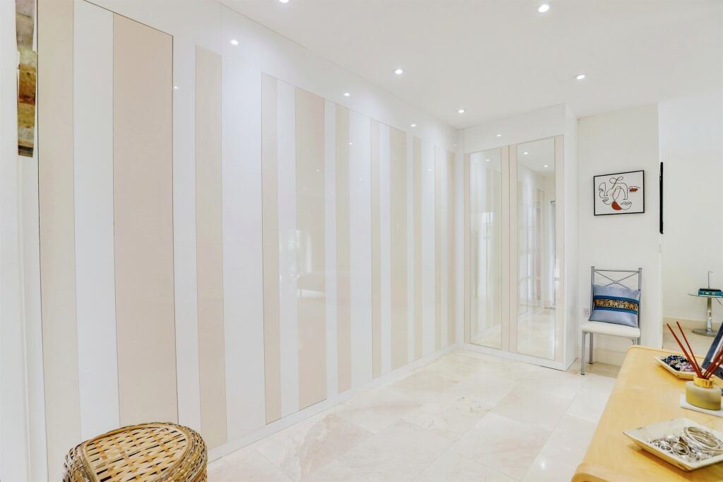Additional property image - Chartwell Drive, Lisvane, Cardiff