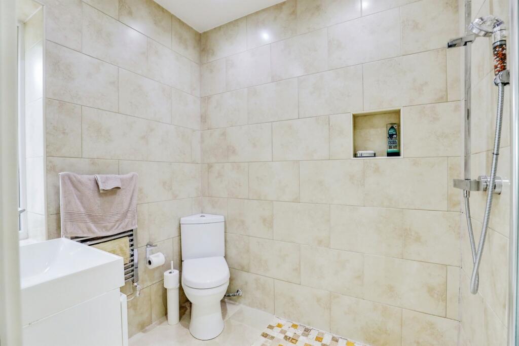 Additional property image - Chartwell Drive, Lisvane, Cardiff