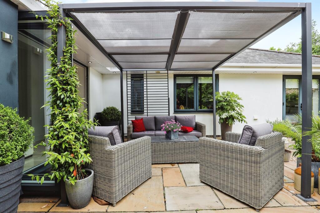 Additional property image - Chartwell Drive, Lisvane, Cardiff