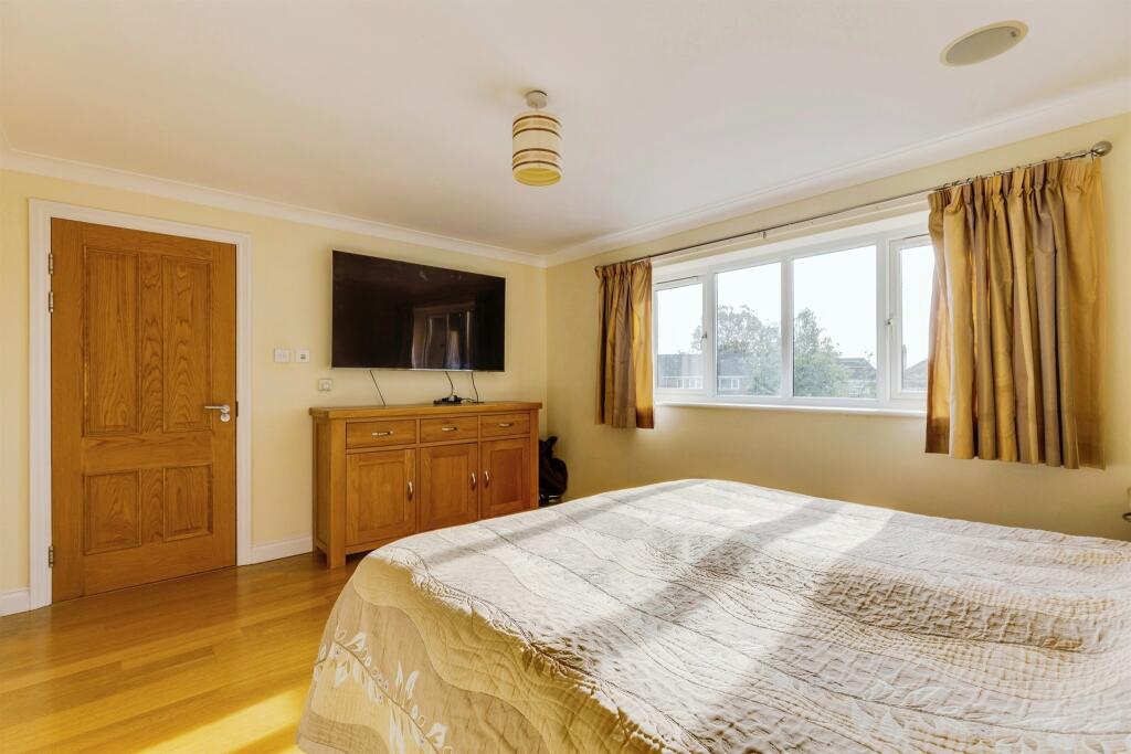 Additional property image - Rowan Way, Lisvane, Cardiff
