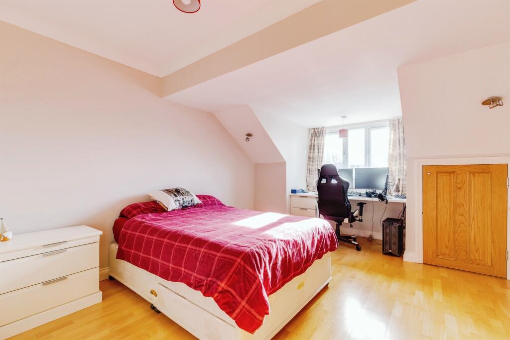 Additional property image - Rowan Way, Lisvane, Cardiff