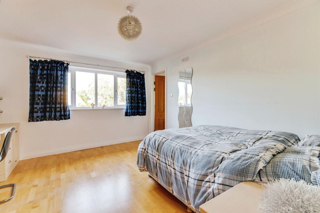 Additional property image - Rowan Way, Lisvane, Cardiff