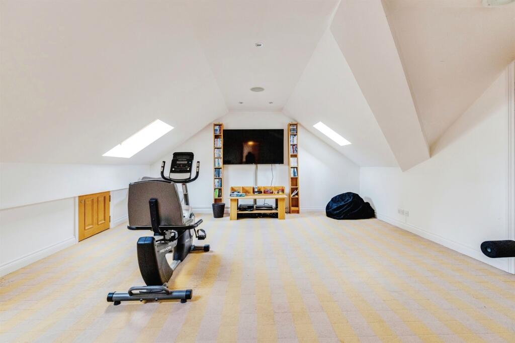 Additional property image - Rowan Way, Lisvane, Cardiff