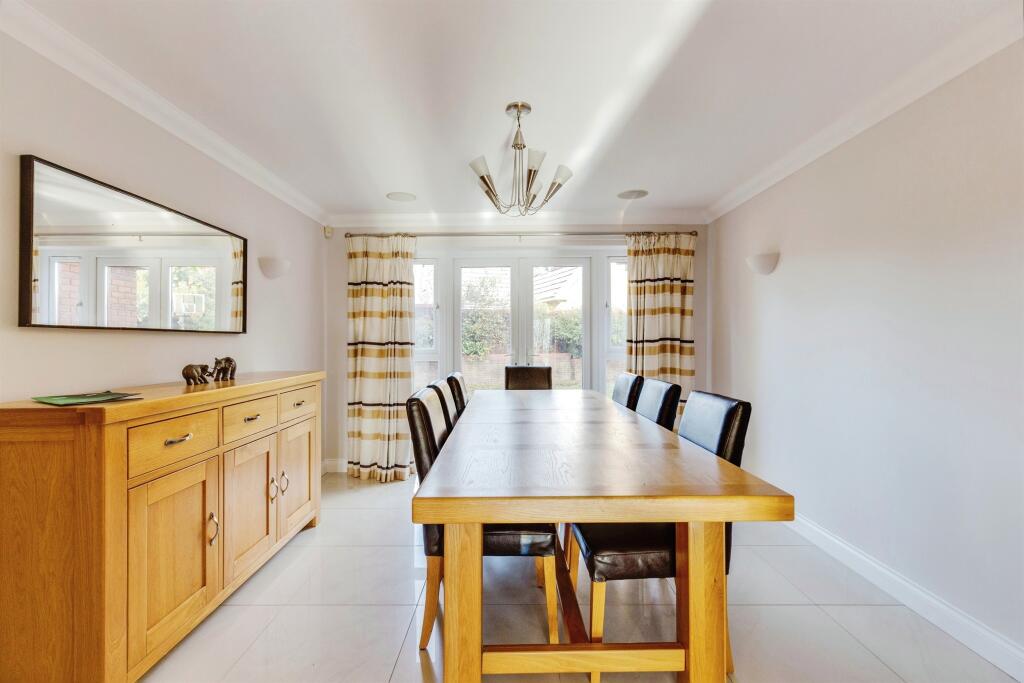 Additional property image - Rowan Way, Lisvane, Cardiff