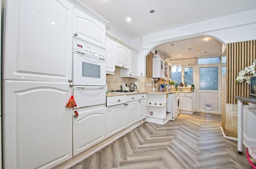 Additional property image - Philip Close, Rhiwbina, Cardiff
