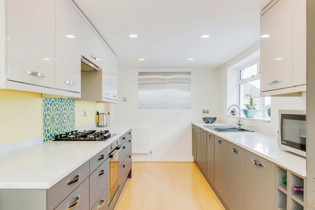 Additional property image - The Rise, Llanishen, Cardiff