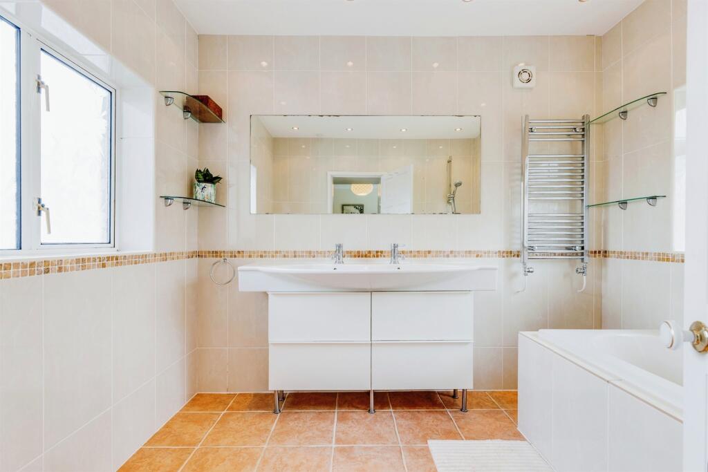 Additional property image - The Rise, Llanishen, Cardiff
