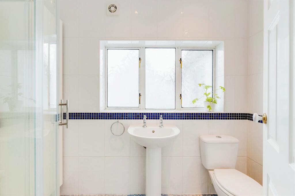 Additional property image - The Rise, Llanishen, Cardiff