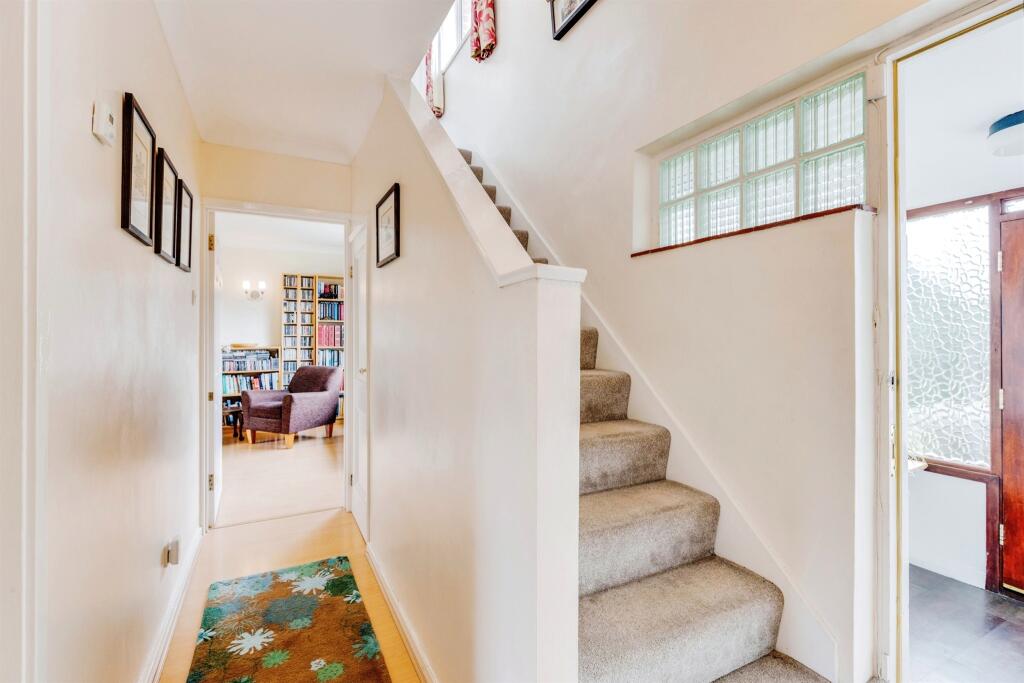 Additional property image - The Rise, Llanishen, Cardiff