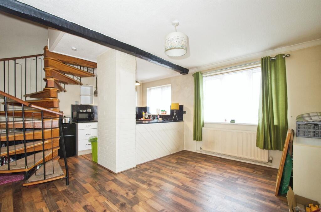 Additional property image - Oakridge, Thornhill, Cardiff