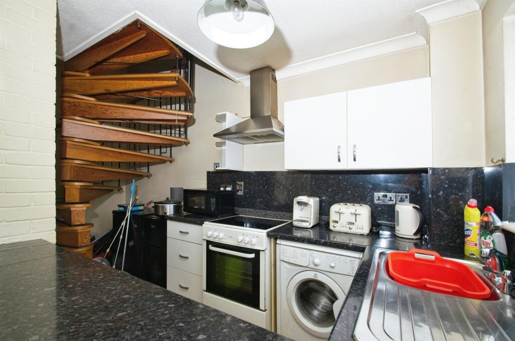 Additional property image - Oakridge, Thornhill, Cardiff