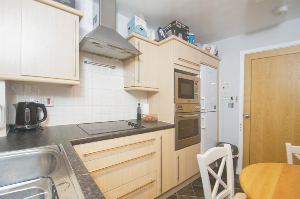 Additional property image - Heol Llinos, Thornhill, Cardiff