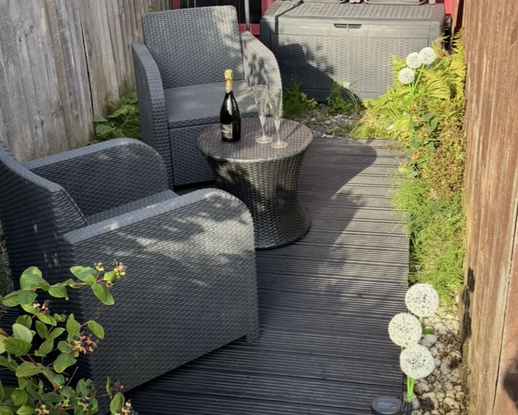 Main image of property: Oakridge, Thornhill, Cardiff