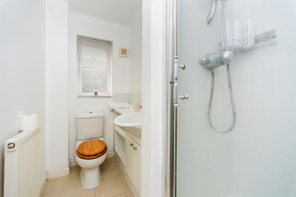 4 bedroom detached house for sale in Llewelyn Goch, St. Fagans, Cardiff