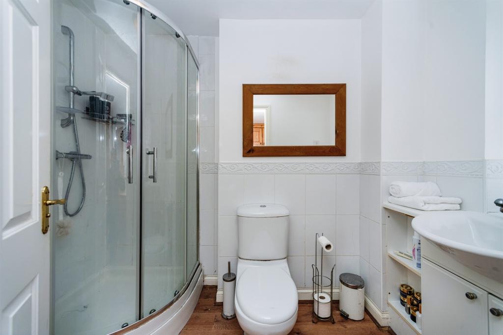 4 bedroom detached house for sale in Llewelyn Goch, St. Fagans, Cardiff