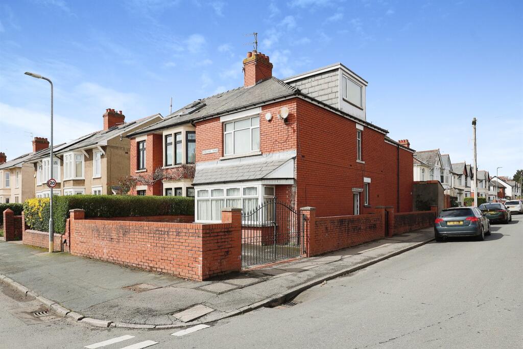 4 bedroom semi-detached house for sale in Foreland Road, Whitchurch, Cardiff, CF14