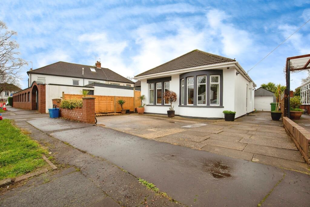 3 bedroom detached bungalow for sale in Keynsham Road, Whitchurch, Cardiff, CF14