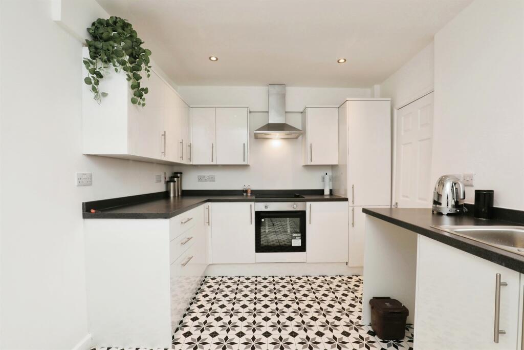 Additional property image - Merthyr Road, Tongwynlais, Cardiff