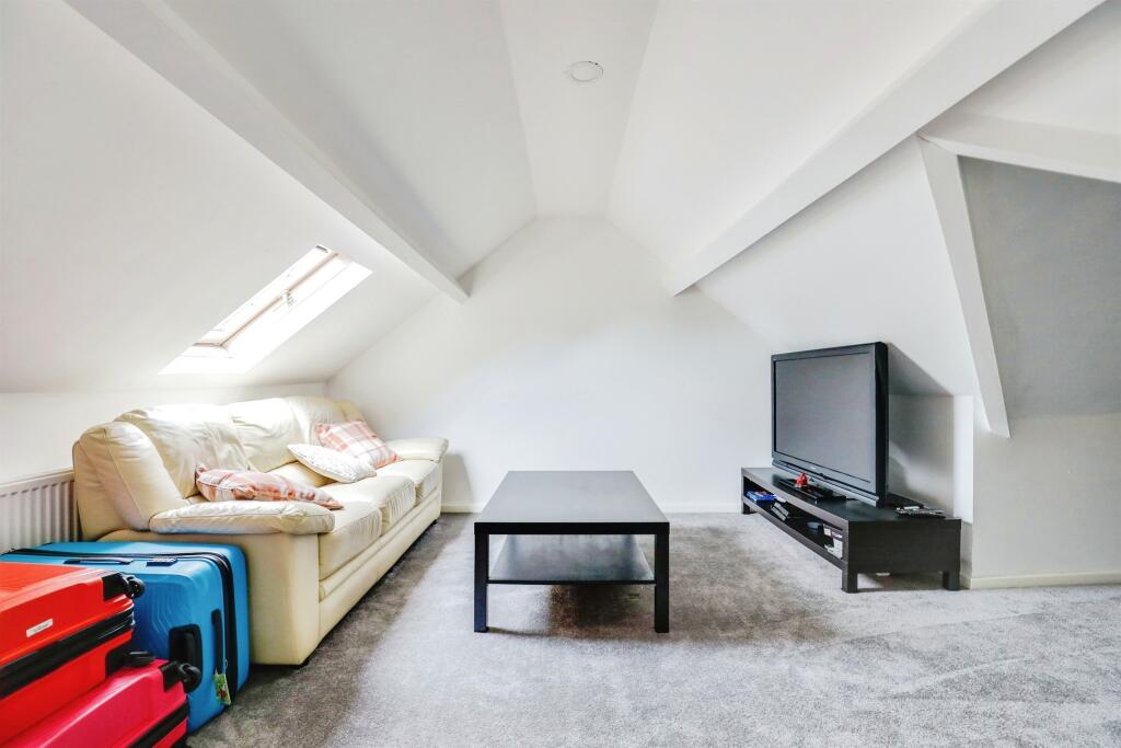 Additional property image - Caer Wenallt, Pantmawr, Cardiff