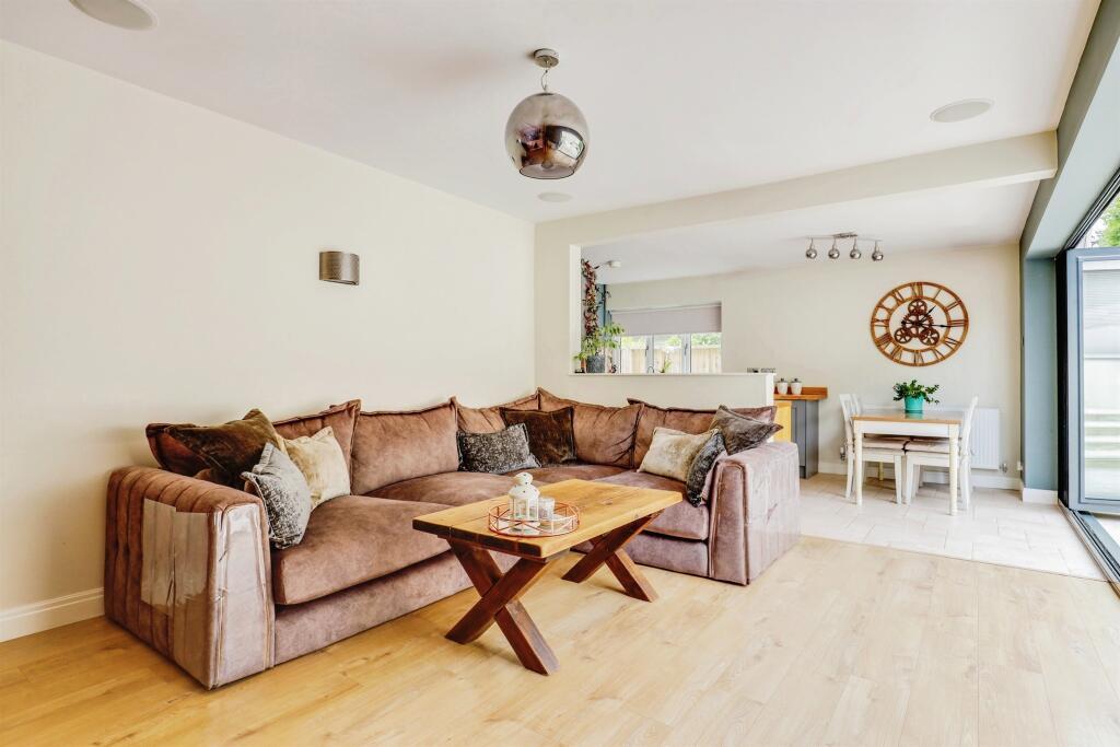 Additional property image - Caer Wenallt, Pantmawr, Cardiff