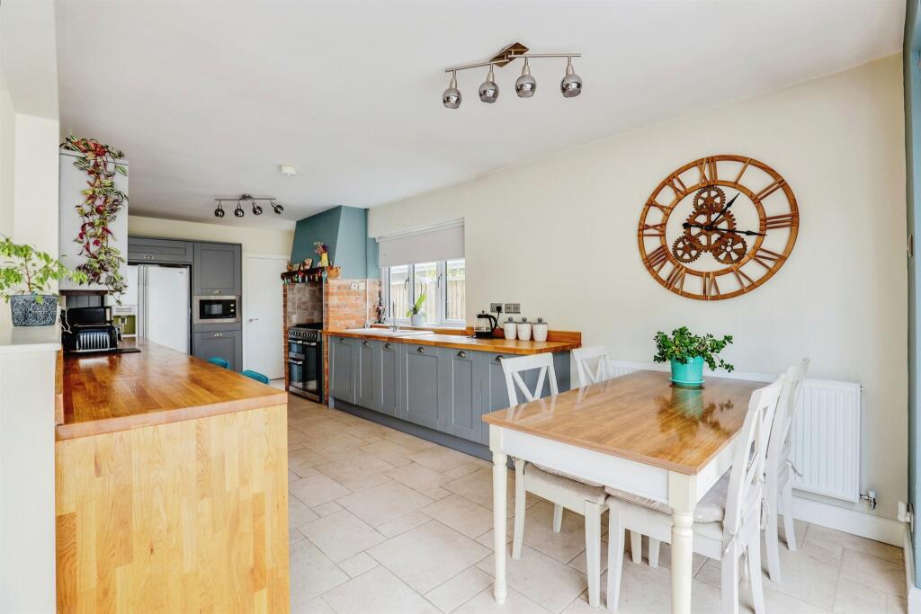Additional property image - Caer Wenallt, Pantmawr, Cardiff