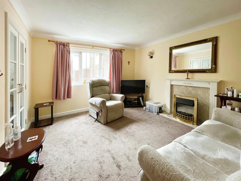 Additional property image - Velindre Road, Cardiff