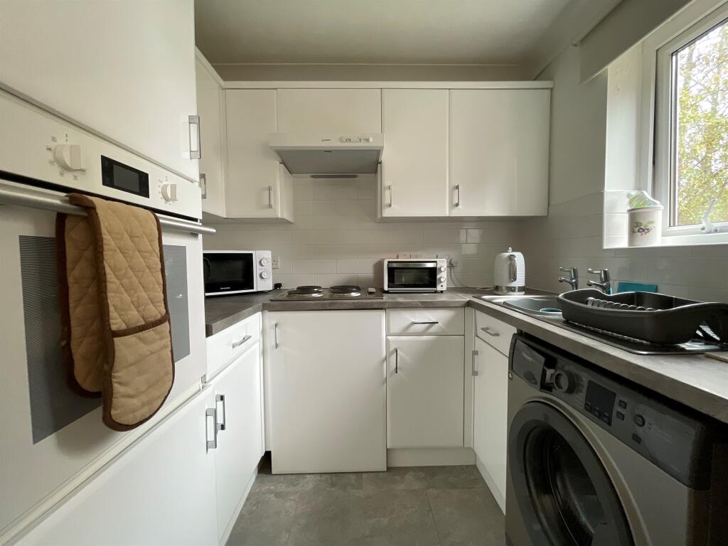 Additional property image - Velindre Road, Cardiff