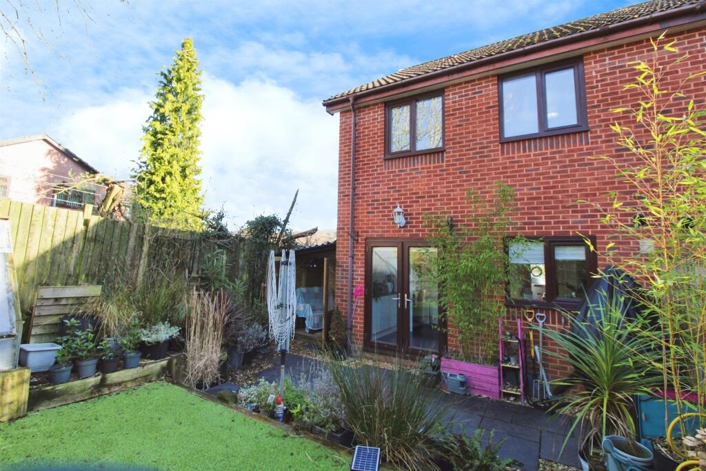 Additional property image - Southglade, Gwaelod-Y-Garth, Cardiff