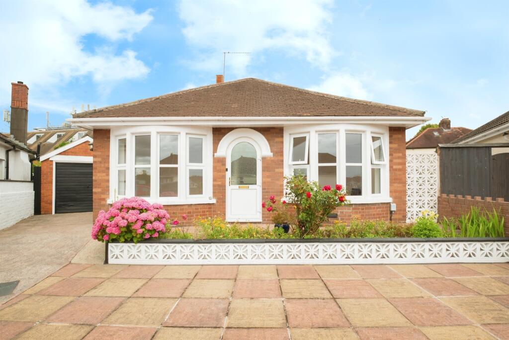 Main image of property: Heol Wernlas, Whitchurch, Cardiff