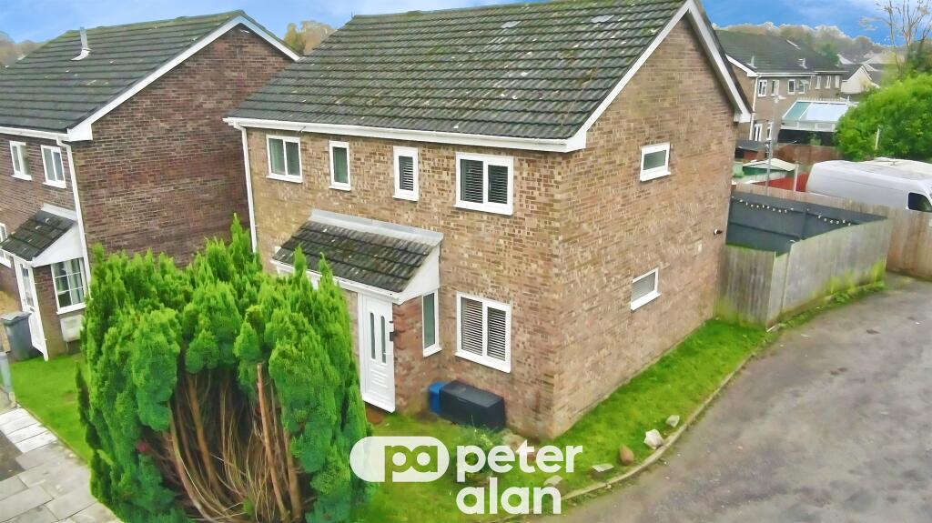 Main image of property: Bryn Derwen, Radyr, CARDIFF