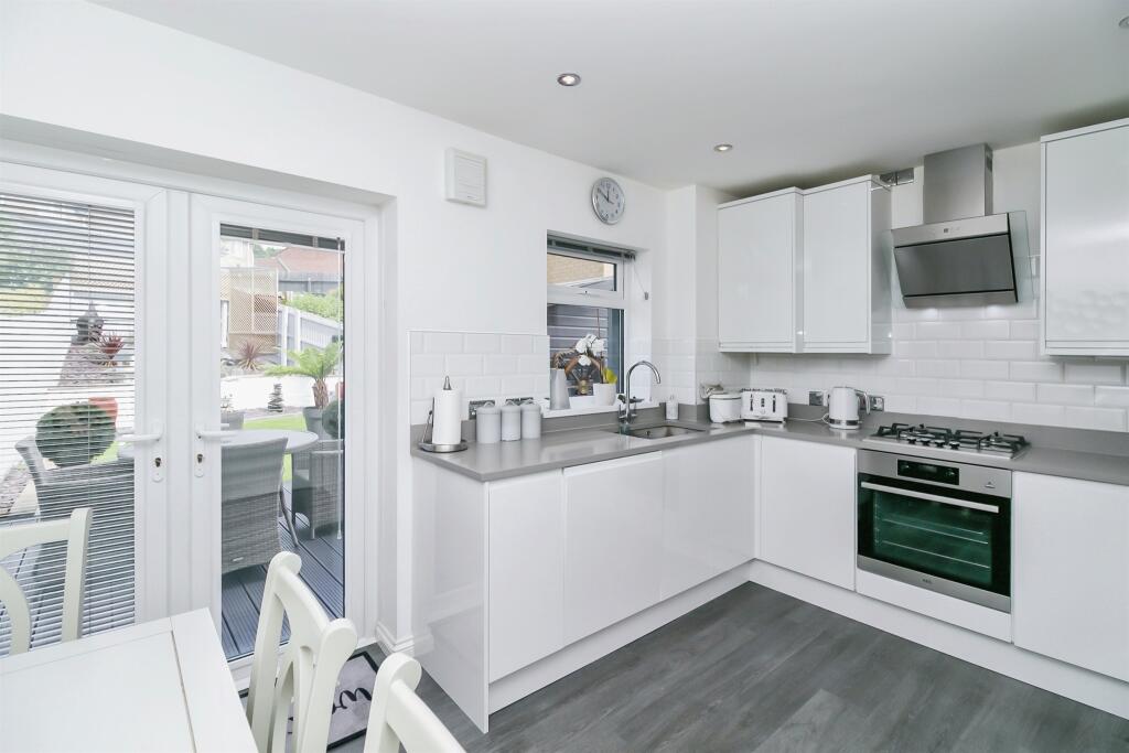 Additional property image - Thistle Close, Barry