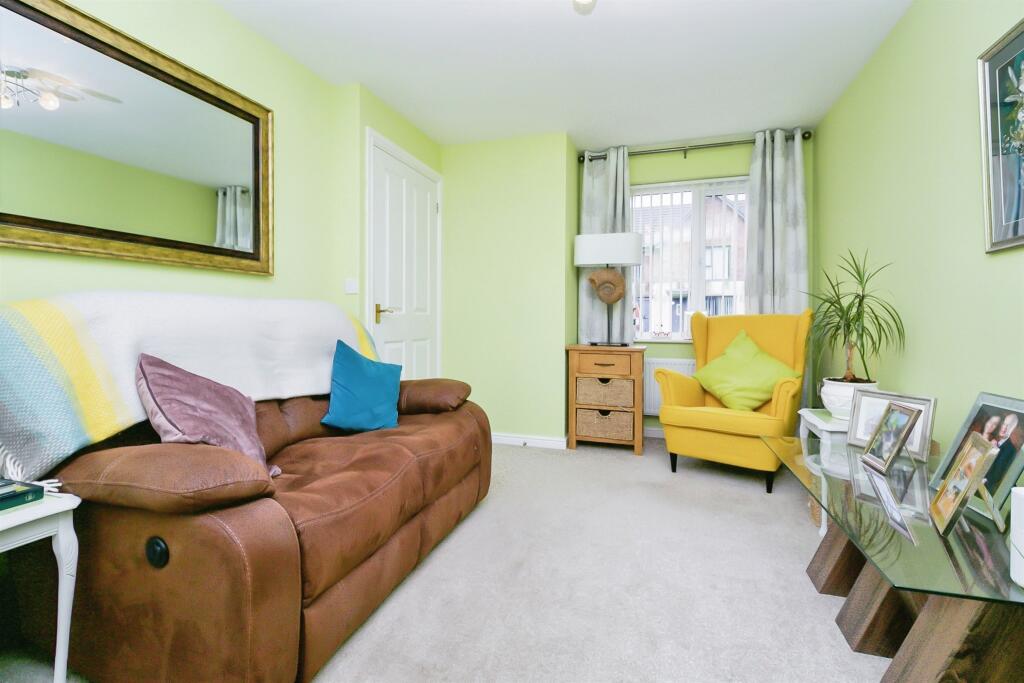 Additional property image - Harbour Walk, Barry