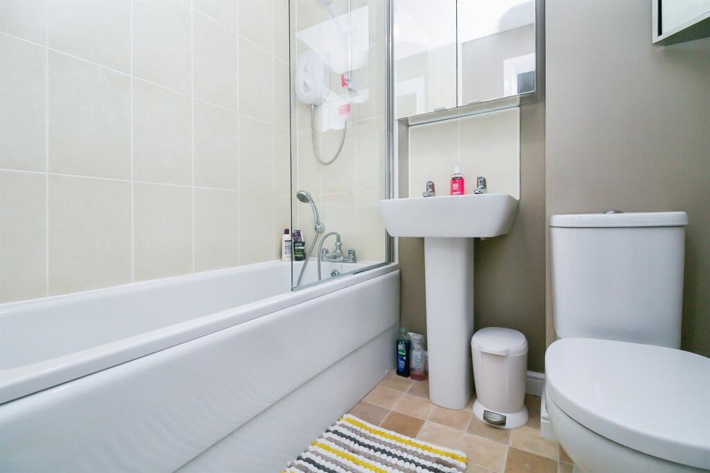Additional property image - Harbour Walk, Barry