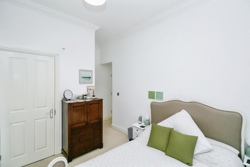 Additional property image - Windsor Road, Barry
