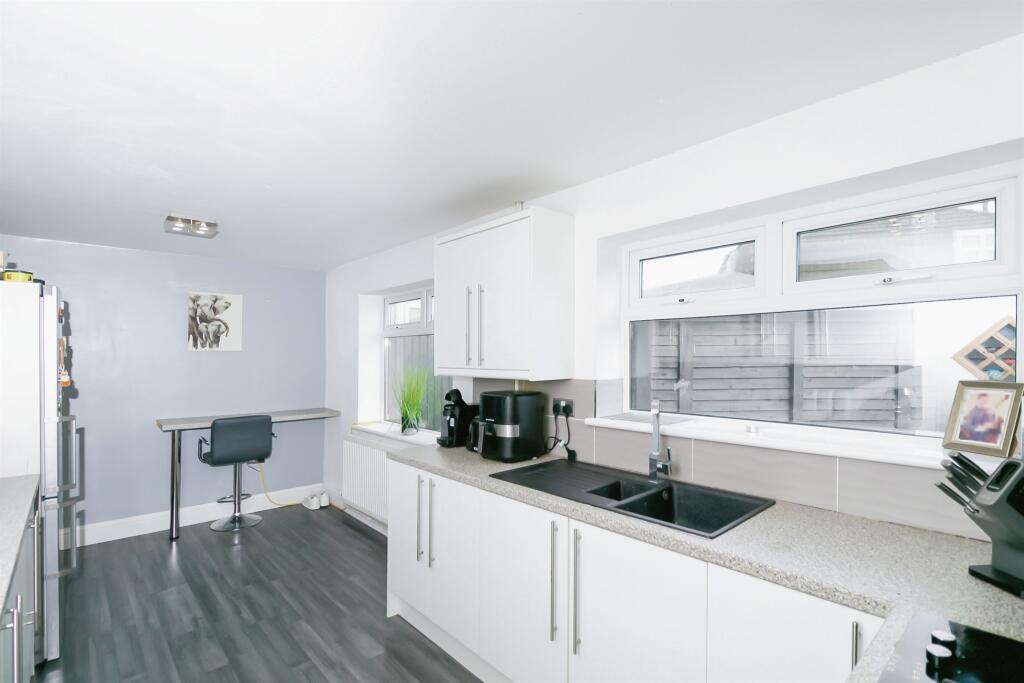 Additional property image - Kent Green, Barry