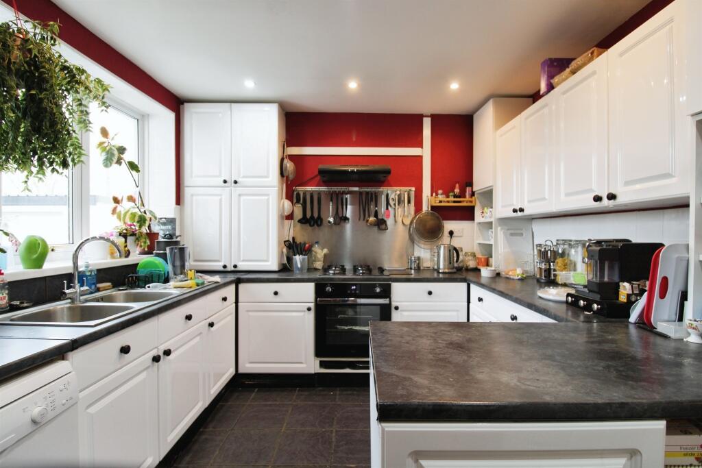 Additional property image - Barry Road, Barry