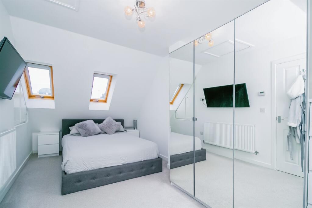 Additional property image - Cei Tir Y Castell, Barry
