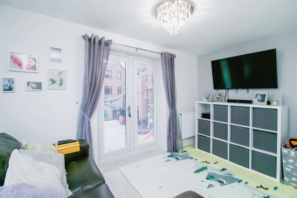 Additional property image - Cei Tir Y Castell, Barry
