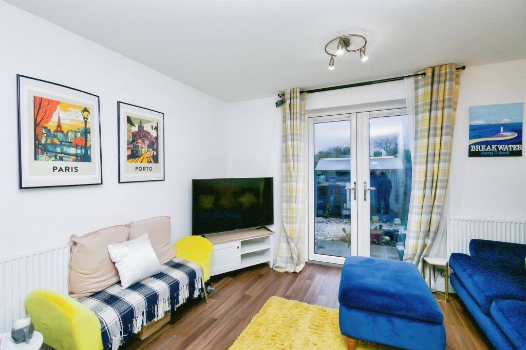 Additional property image - Clos Onnen, Barry