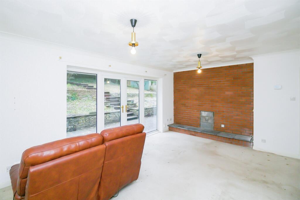 Additional property image - Cornwall Rise, BARRY