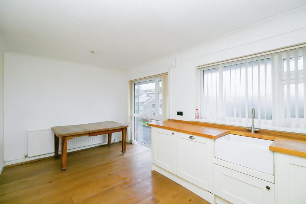 Additional property image - Cornwall Rise, BARRY