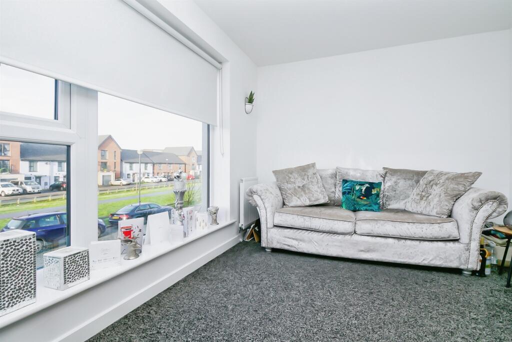 Additional property image - Lon Y Rheilffordd, Barry