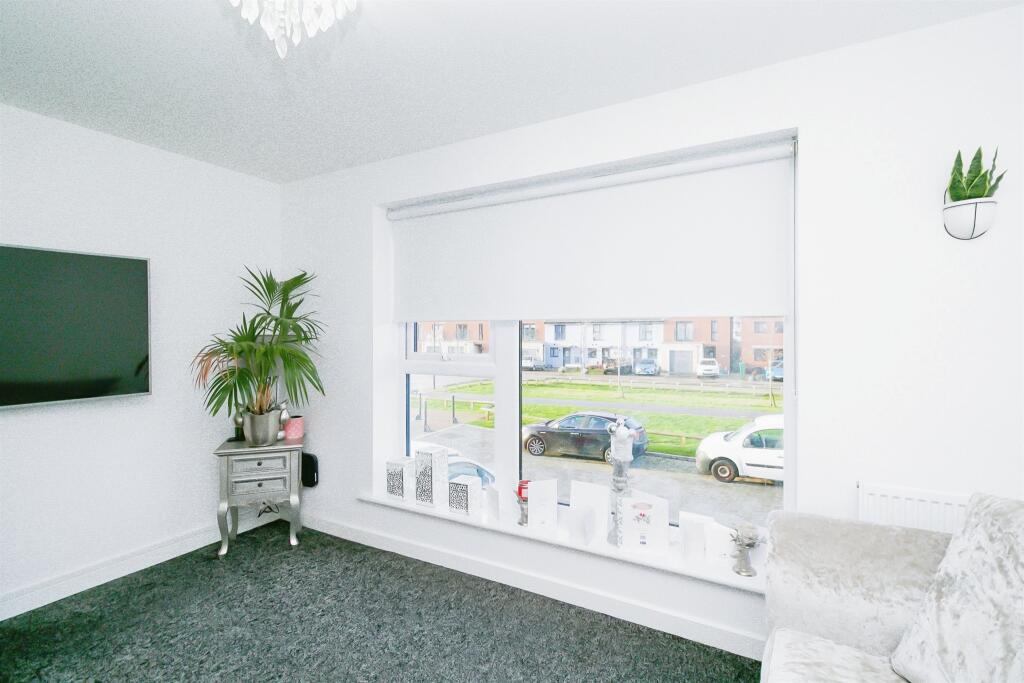 Additional property image - Lon Y Rheilffordd, Barry