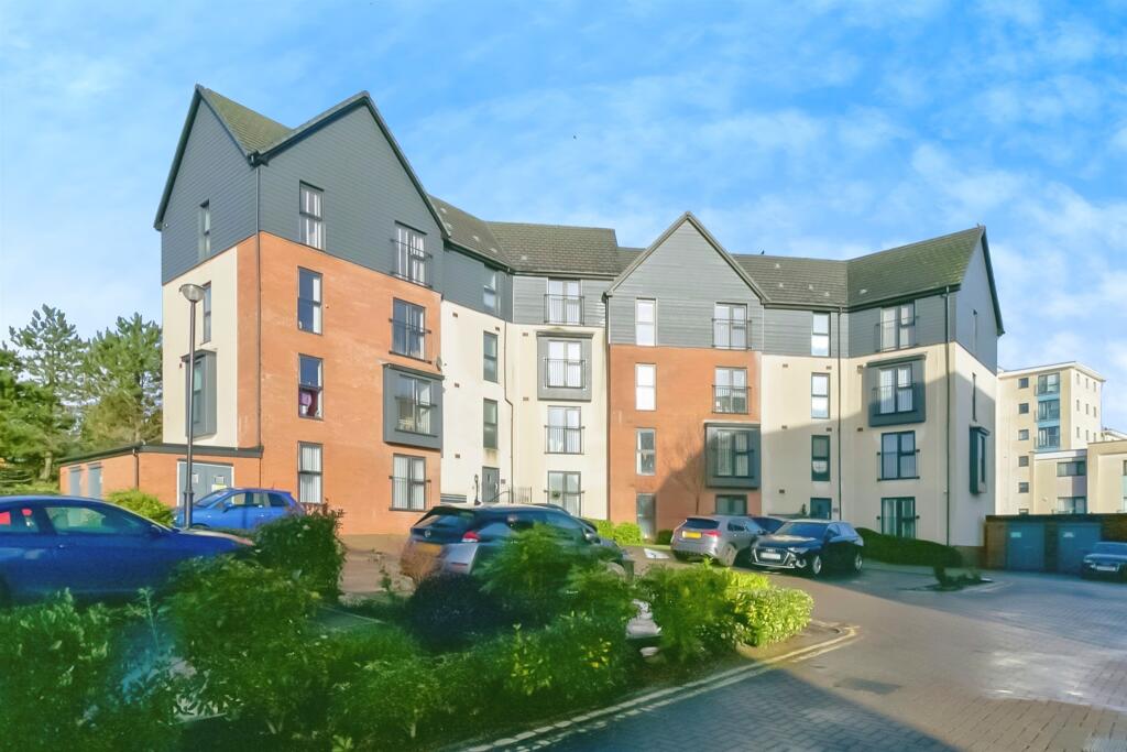 Additional property image - Cei Tir Y Castell, Barry