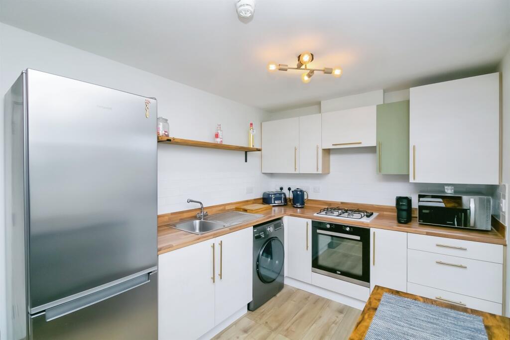 Additional property image - Cei Tir Y Castell, Barry