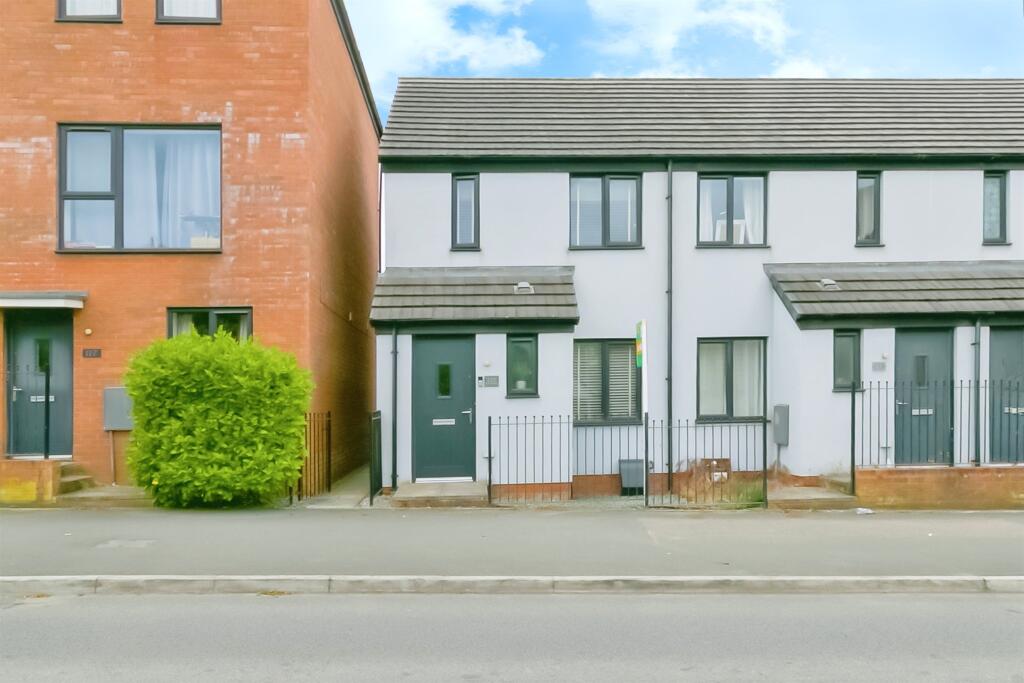 Main image of property: Ffordd Y Mileniwm, Barry